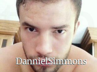 Danniel_Simmons