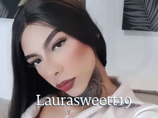 Laurasweett19