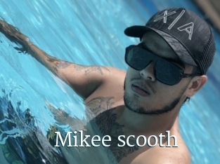 Mikee_scooth